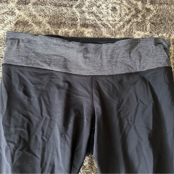Lululemon Run For Your Life Crop 17” Leggings Black Stripe Waistband - Picture 9 of 10